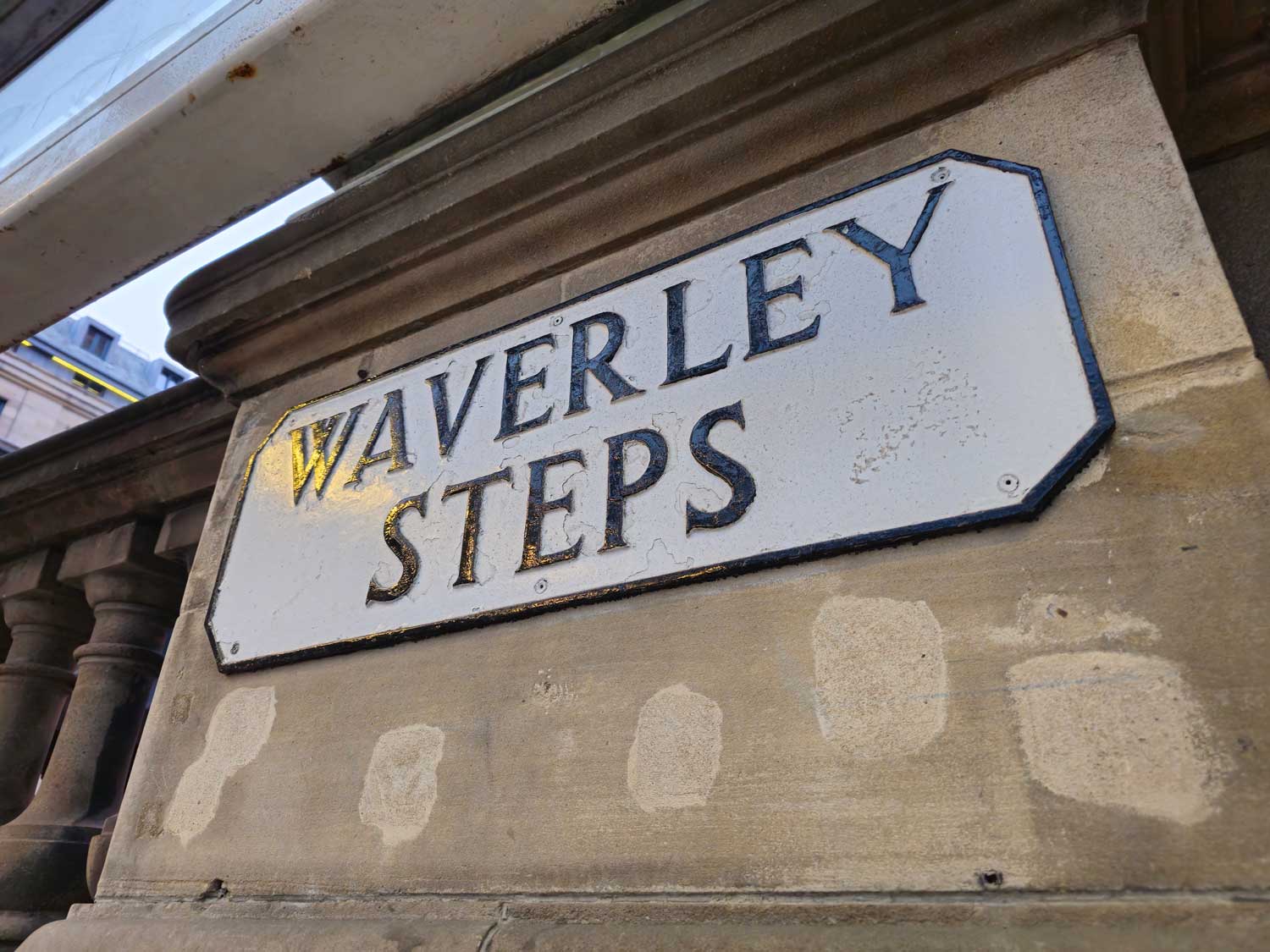 Street SIgn of Waverley Steps in Edinburgh